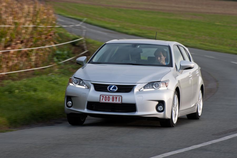  Lexus CT200h 2010 года  (фото 239 из 266)